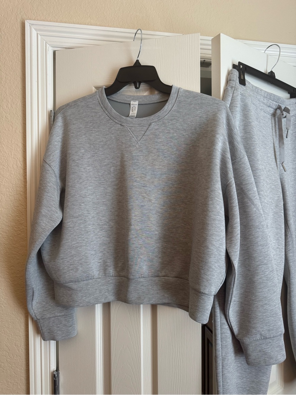 SPANX Air Essentials Women's Crewneck Sweatshirt and Pants in Light Gray